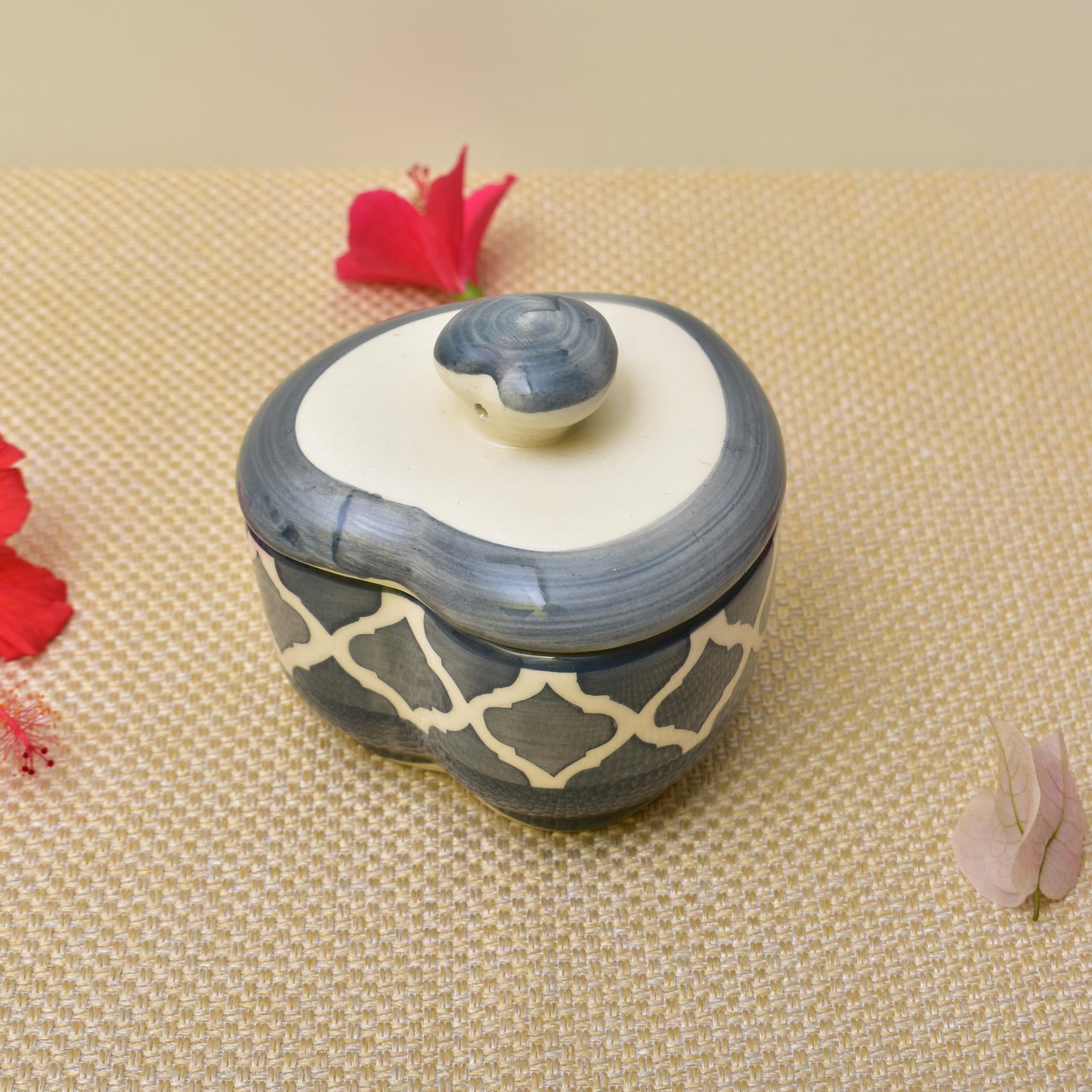 Kunhar Multipurpose Ceramic Donga – Grey Chidi | 350 ML Lidded Serving Donga | Microwave & Dishwasher Safe | Ideal for Gravy, Dal, Curry & More - Image 5