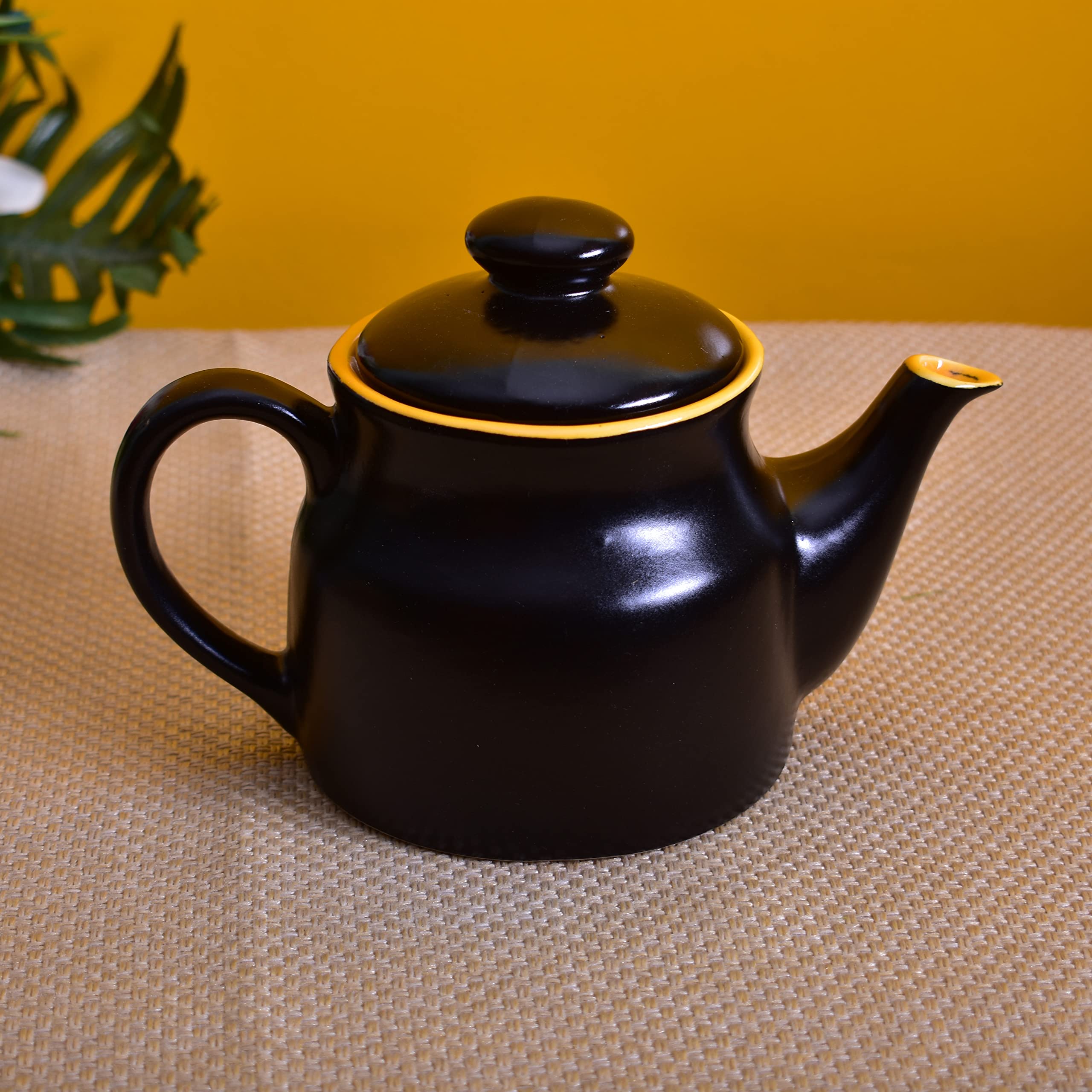 KunhaR Ceramic Teapot - 1 Piece, Black Matt Yellow, 650 ml — product view 3