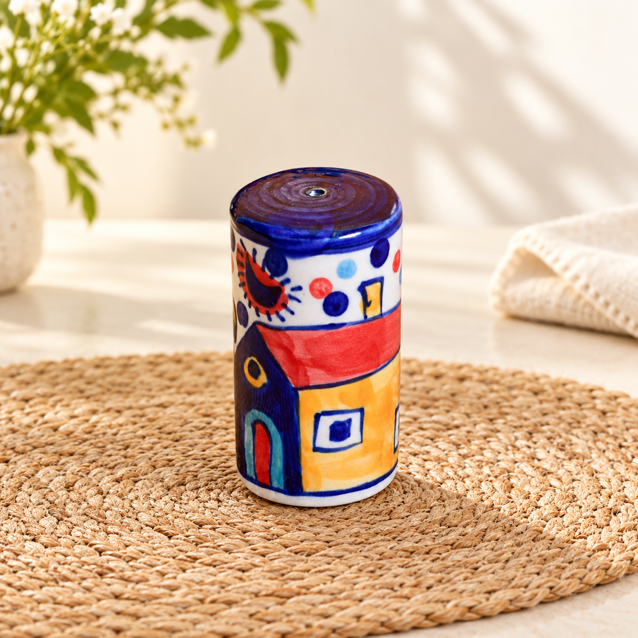 KunhaR Ceramic Hut Painting Pepper Shaker, Salt Shaker Dispenser, Spice Dispenser, 1 Piece, Multicolor
