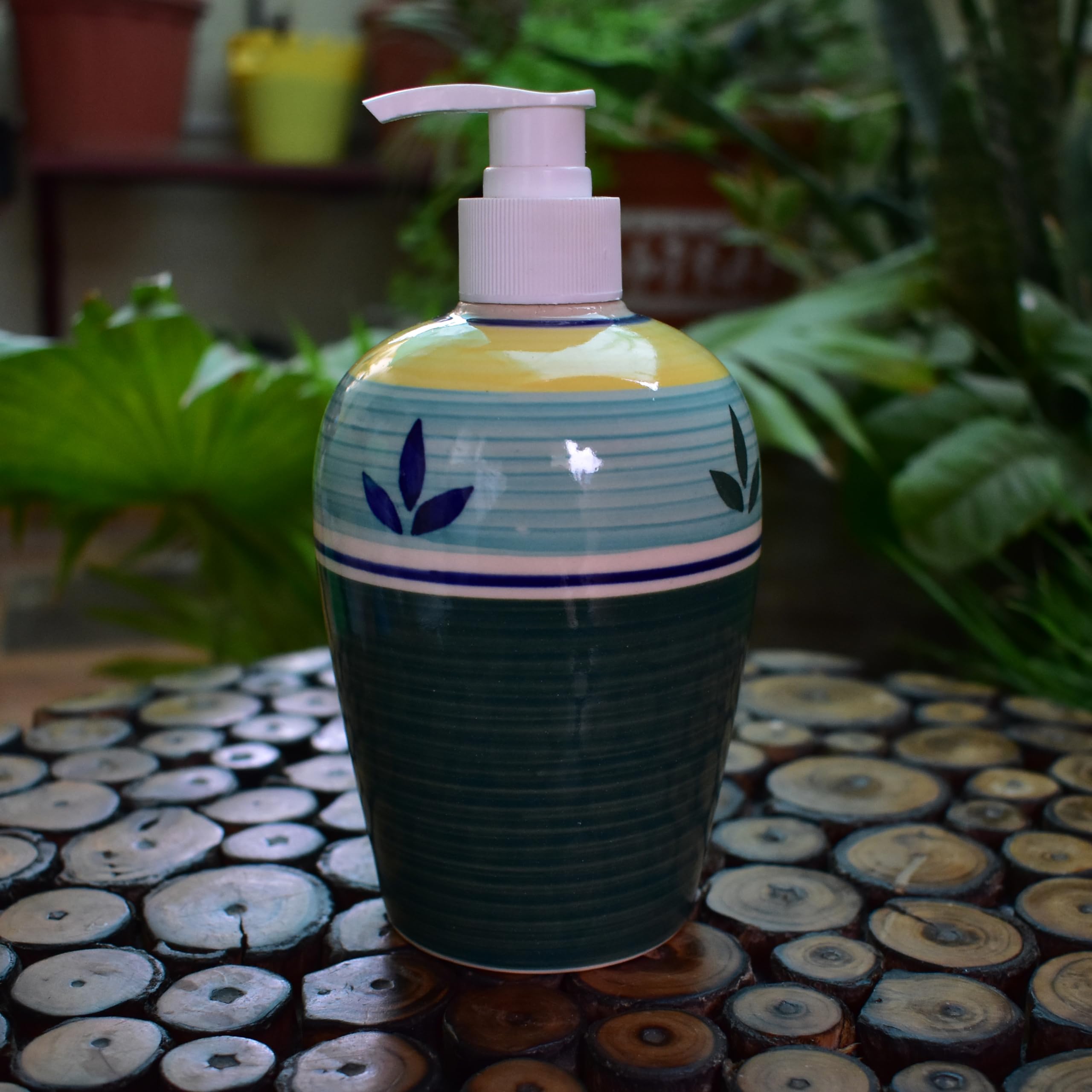 KunhaR Ceramic Long-Lasting Liquid Handwash Soap Dispenser for Bathroom | Handwash Bottle for Kitchen | Soap Dispenser for Wash Basin | Bathroom Accessories | 450 ml, 1 Piece, Racing Green