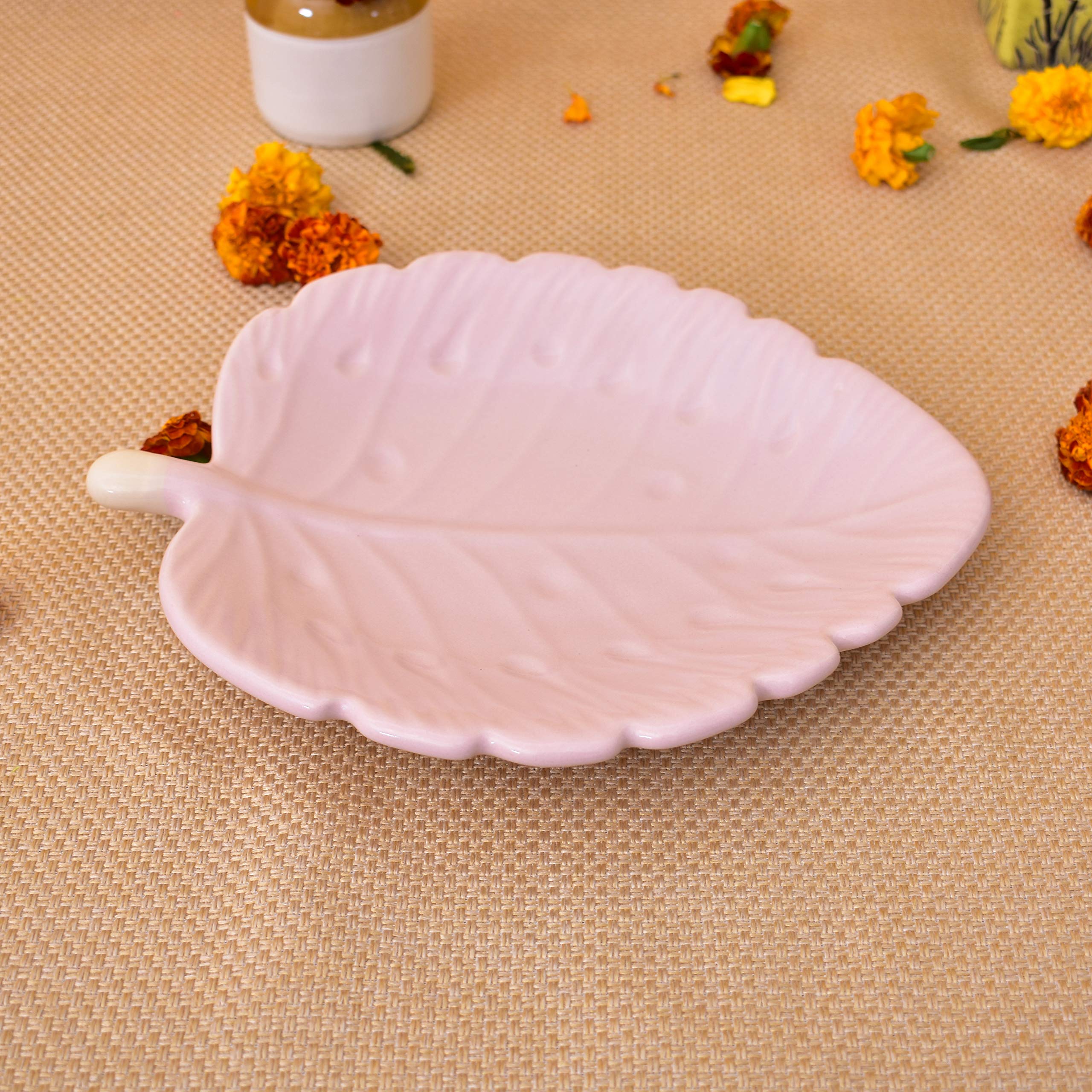 Kunhar Ceramic Leaf Shaped Snacks Serving Tray, Serving Tray - Image 5
