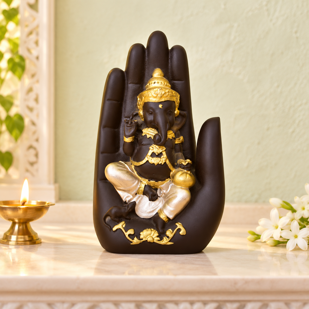 Kunhar Ganesha On Palm Decorative Showpiece