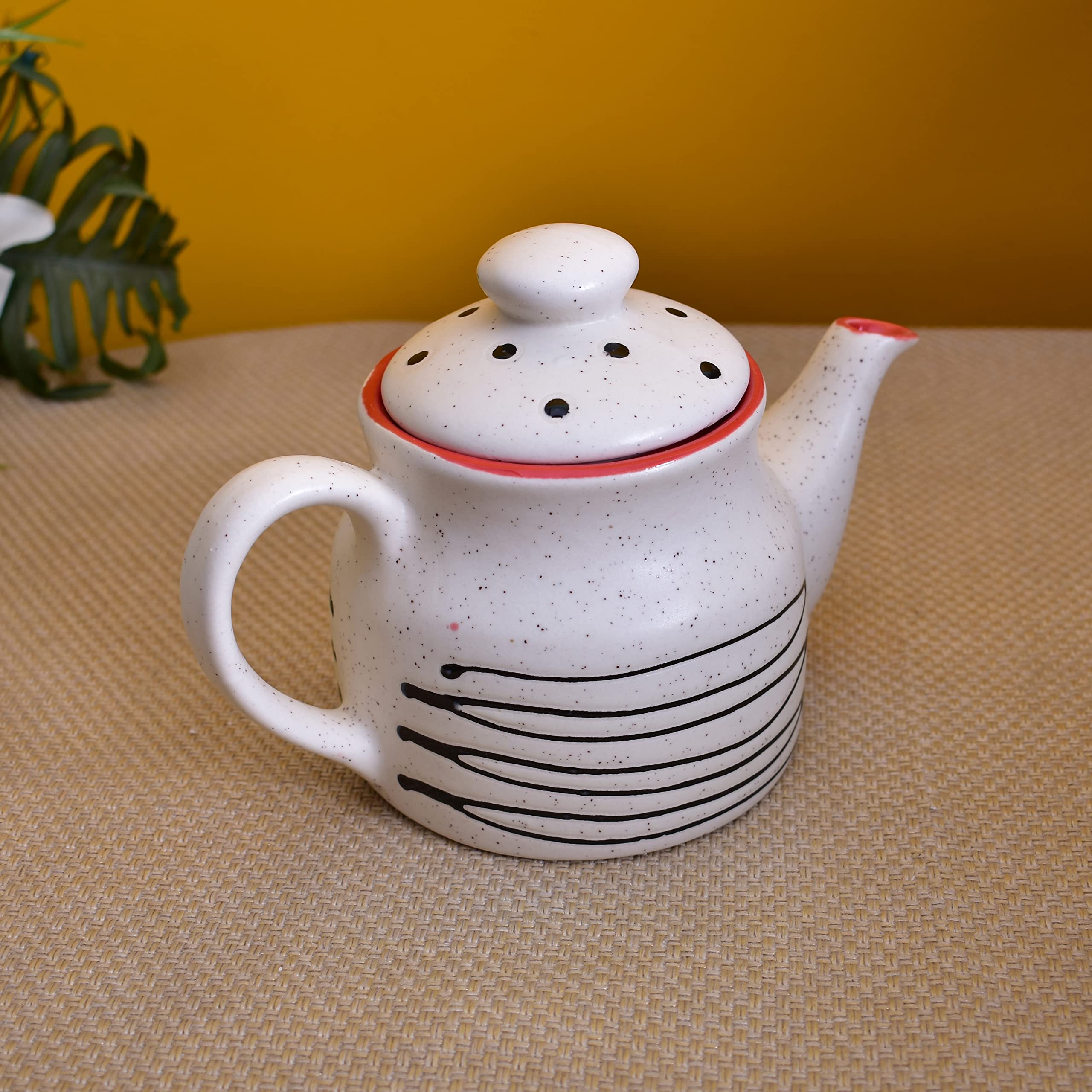 KunhaR Ceramic Teapot - 1 Piece, White-Red, 650 ml - Image 4