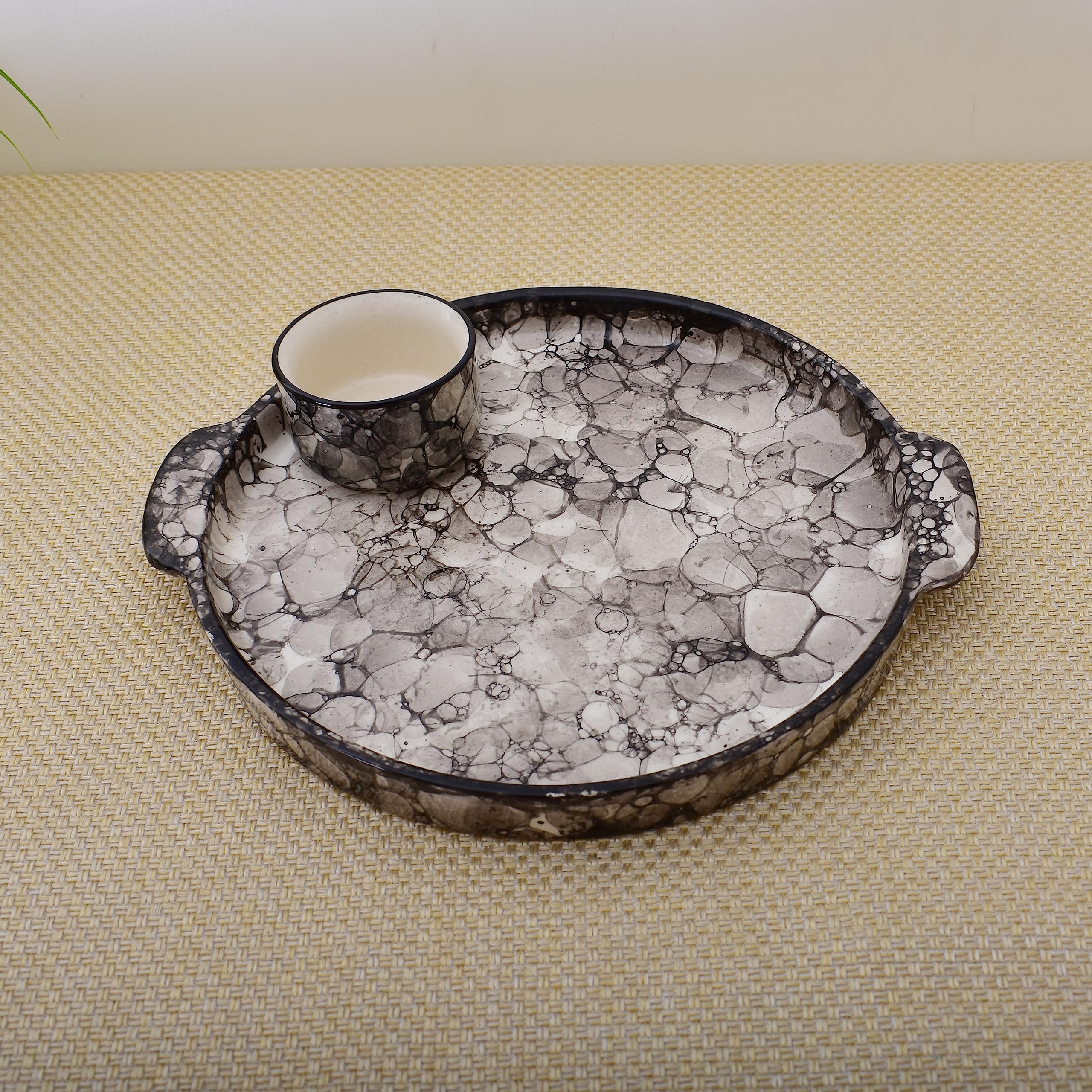 KunhaR Ceramic Platter, Pizza Plate, Round Serving Plate with Serving Chutney Bowl, 8 Inch, Black Luster - Image 3